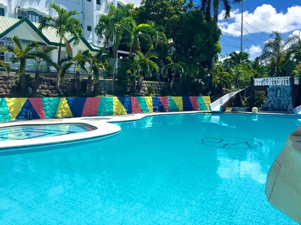 V Resort Dasma ดาสมารินญาส ภายนอก รูปภาพ