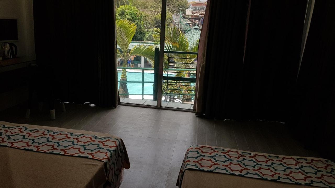 V Resort Dasma ดาสมารินญาส ภายนอก รูปภาพ